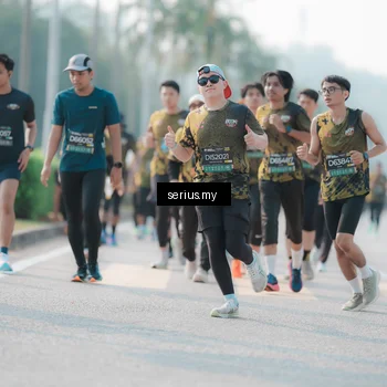 Runner Photo 6412312