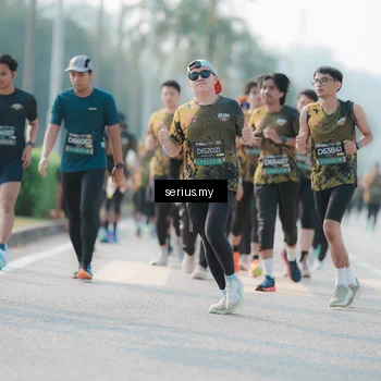 Runner Photo 6412317