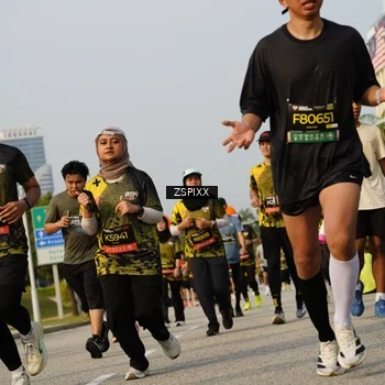 Runner Photo 6412326