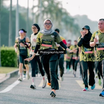 Runner Photo 6412335
