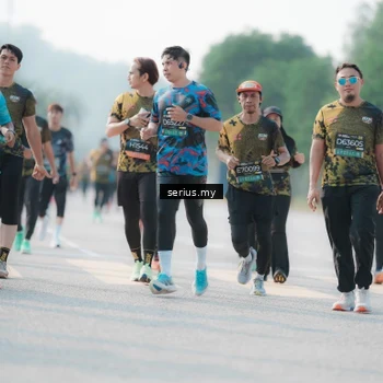 Runner Photo 6412336