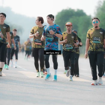 Runner Photo 6412341