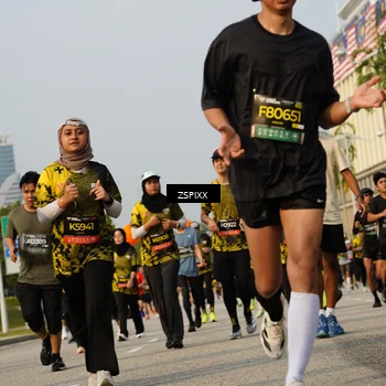 Runner Photo 6412350