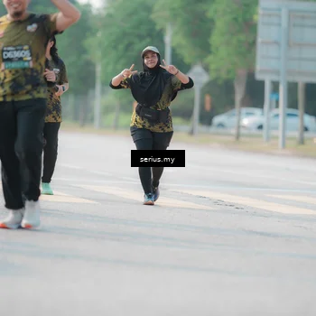 Runner Photo 6412364