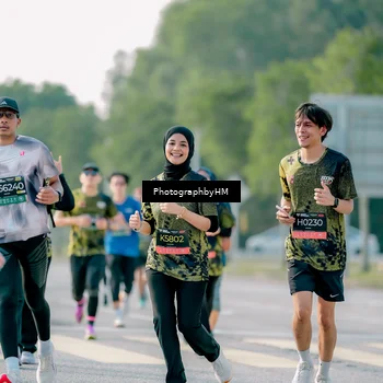 Runner Photo 6412368