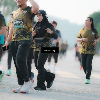 Runner Photo 6412391