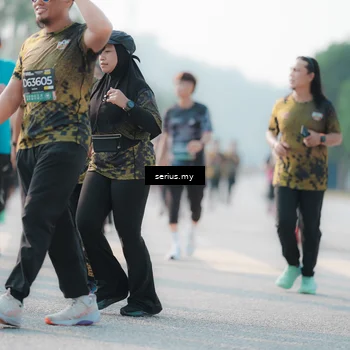 Runner Photo 6412392