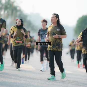 Runner Photo 6412399