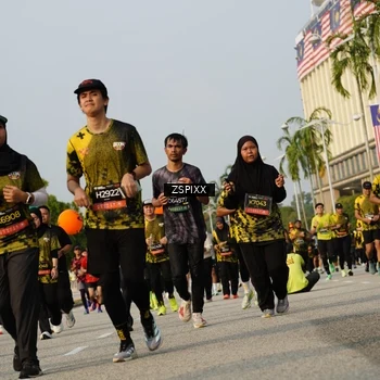 Runner Photo 6412404