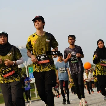 Runner Photo 6412405