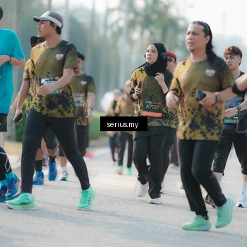 Runner Photo 6412407