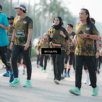 Runner Photo 6412408