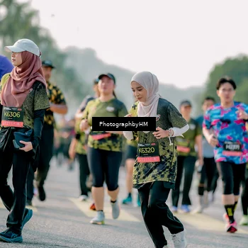 Runner Photo 6412412