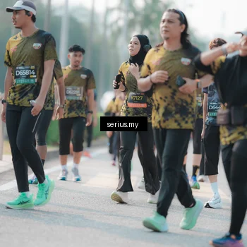 Runner Photo 6412418