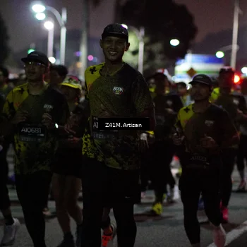 Runner Photo 6412428