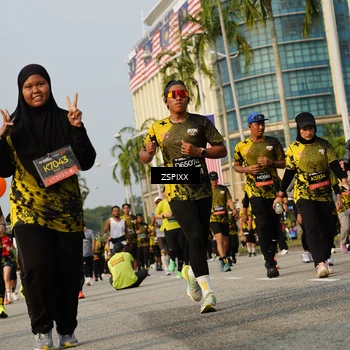 Runner Photo 6412440