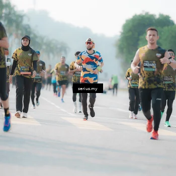 Runner Photo 6412447