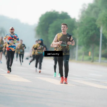 Runner Photo 6412448