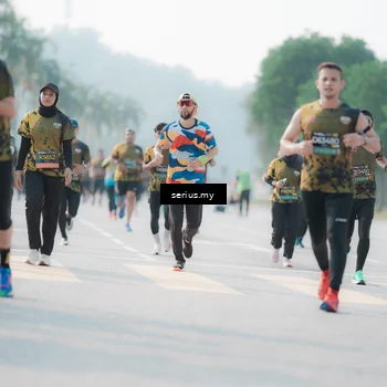 Runner Photo 6412449