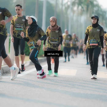 Runner Photo 6412475