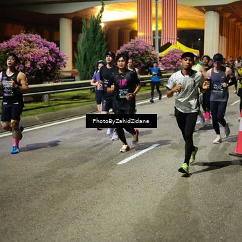 Runner Photo 6412476