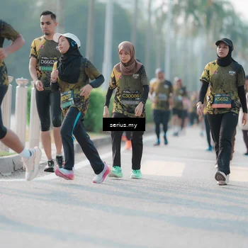 Runner Photo 6412480