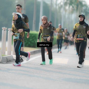 Runner Photo 6412481