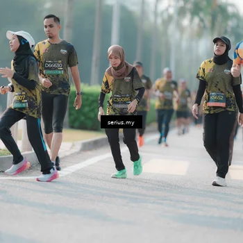 Runner Photo 6412484