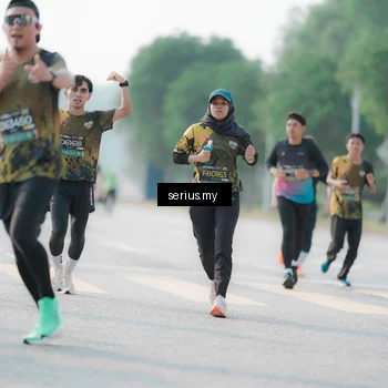 Runner Photo 6412494