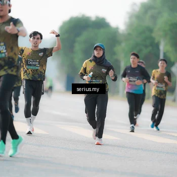 Runner Photo 6412495