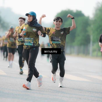 Runner Photo 6412511