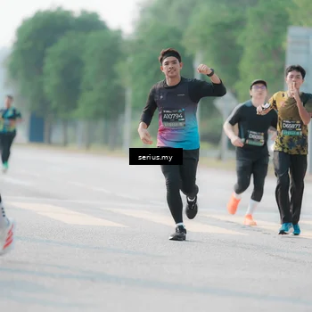 Runner Photo 6412524