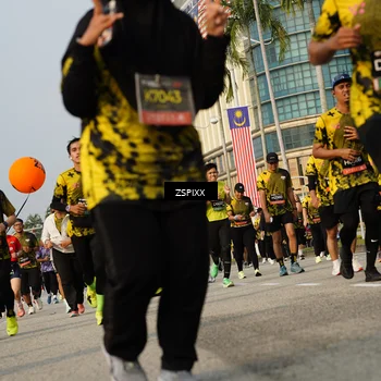 Runner Photo 6412528