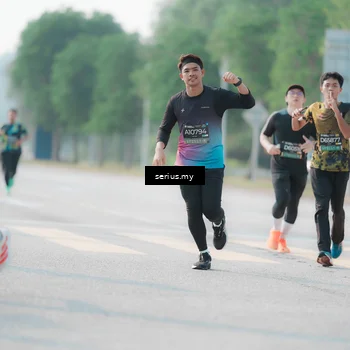 Runner Photo 6412529
