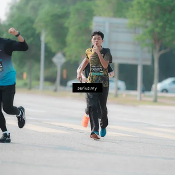 Runner Photo 6412532
