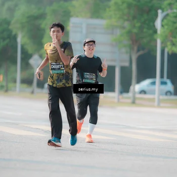 Runner Photo 6412537
