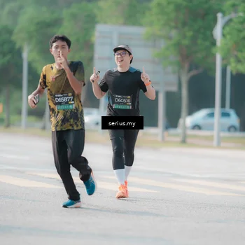 Runner Photo 6412543