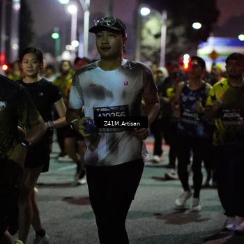 Runner Photo 6412545