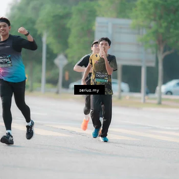 Runner Photo 6412550