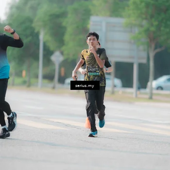 Runner Photo 6412555