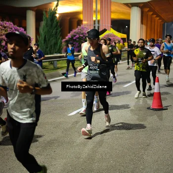 Runner Photo 6412562