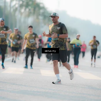 Runner Photo 6412563