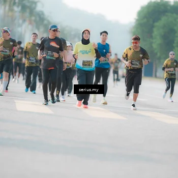 Runner Photo 6412591