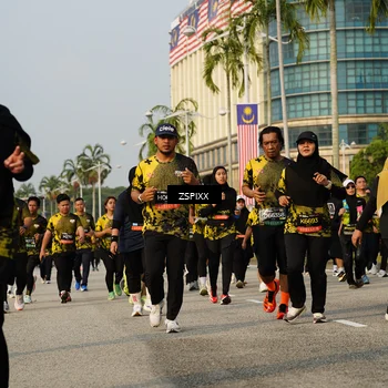 Runner Photo 6412613