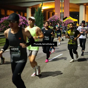 Runner Photo 6412625