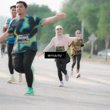 Runner Photo 6412645