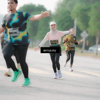 Runner Photo 6412649