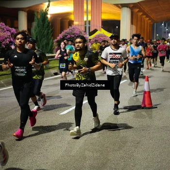Runner Photo 6412660