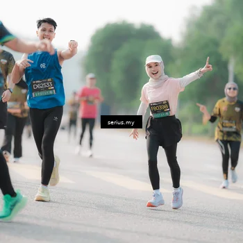 Runner Photo 6412663