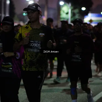 Runner Photo 6412666